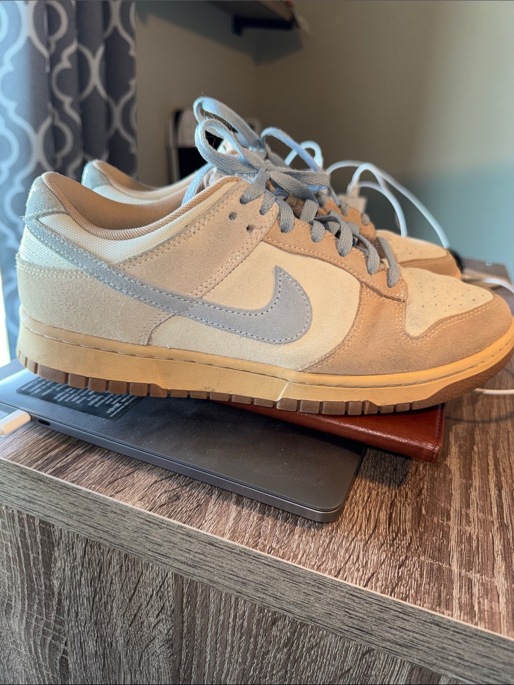 Nike Men’s Low-Top Suede & Leather Sneakers - Light Blue & Beige